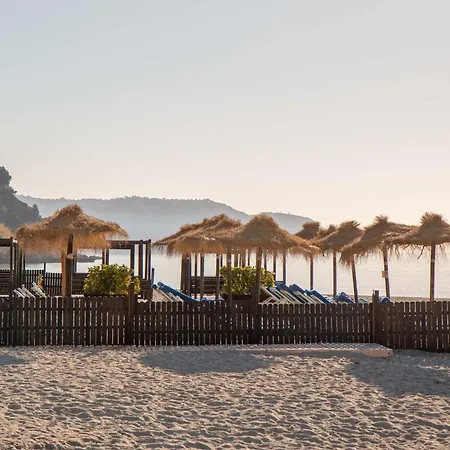 アパート Vacacional En Edificio Torresol, Primera Linea De Playa ネルハ