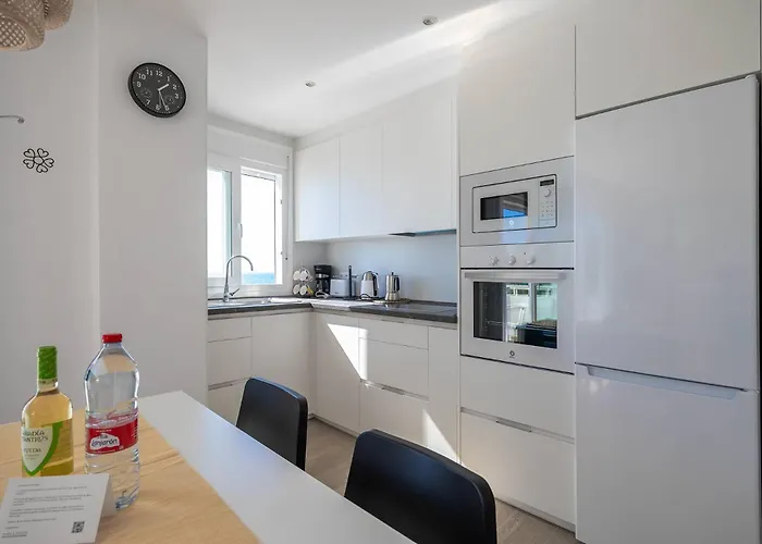 Vacacional En Edificio Torresol, Primera Linea De Playa * ネルハ